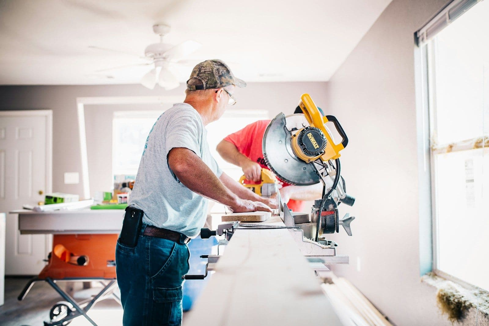 Handyman Services Guide: When to Call a Pro